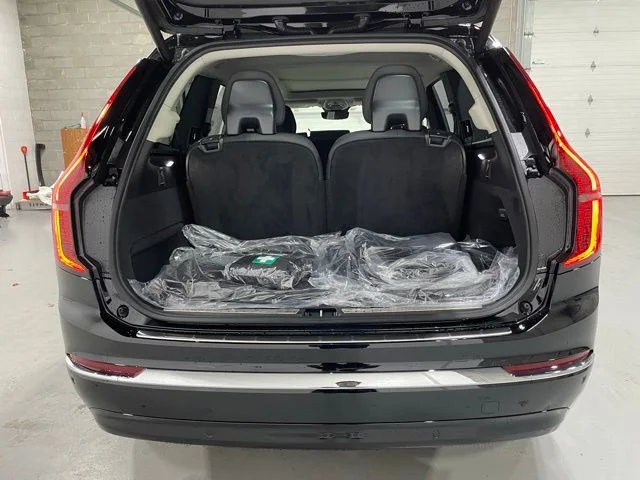 2026 Volvo XC90 Plus - Photo 16