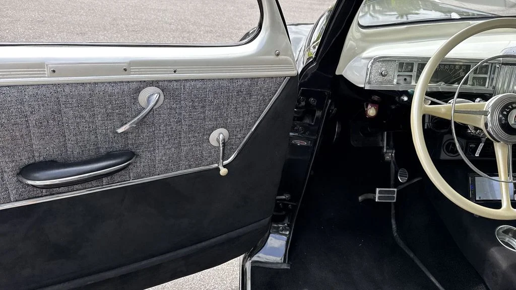 2022 Chrysler Voyager LX - Photo 17