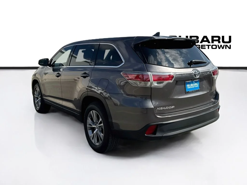 Used 2015 Gray Toyota LE Plus V6 image 5