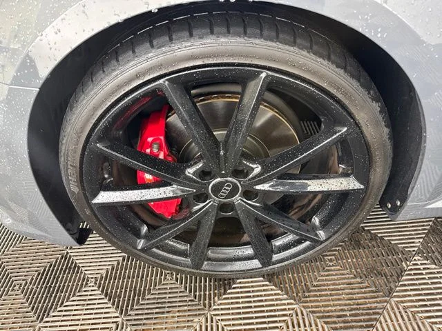 Used 2018  Audi 2.0T image 33