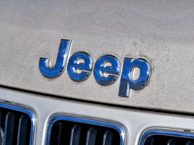 Used 2014 Beige Jeep Laredo image 13