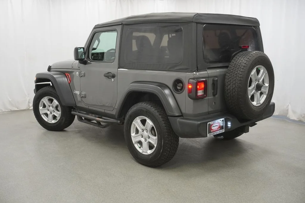 Used 2019 Gray Jeep Sport S image 14