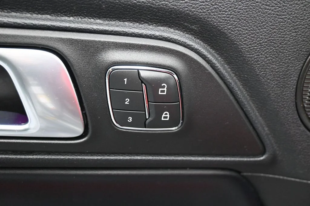 Used 2020 Magnetic Ford GT Premium image 14