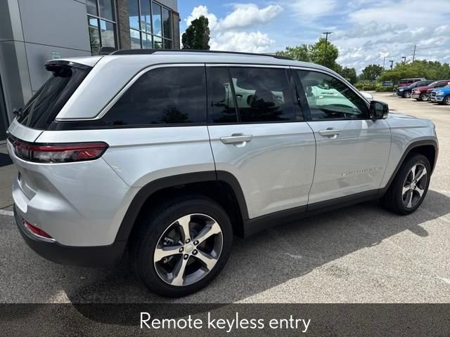 New 2024 Silver Zynith Jeep Base 4xe image 5