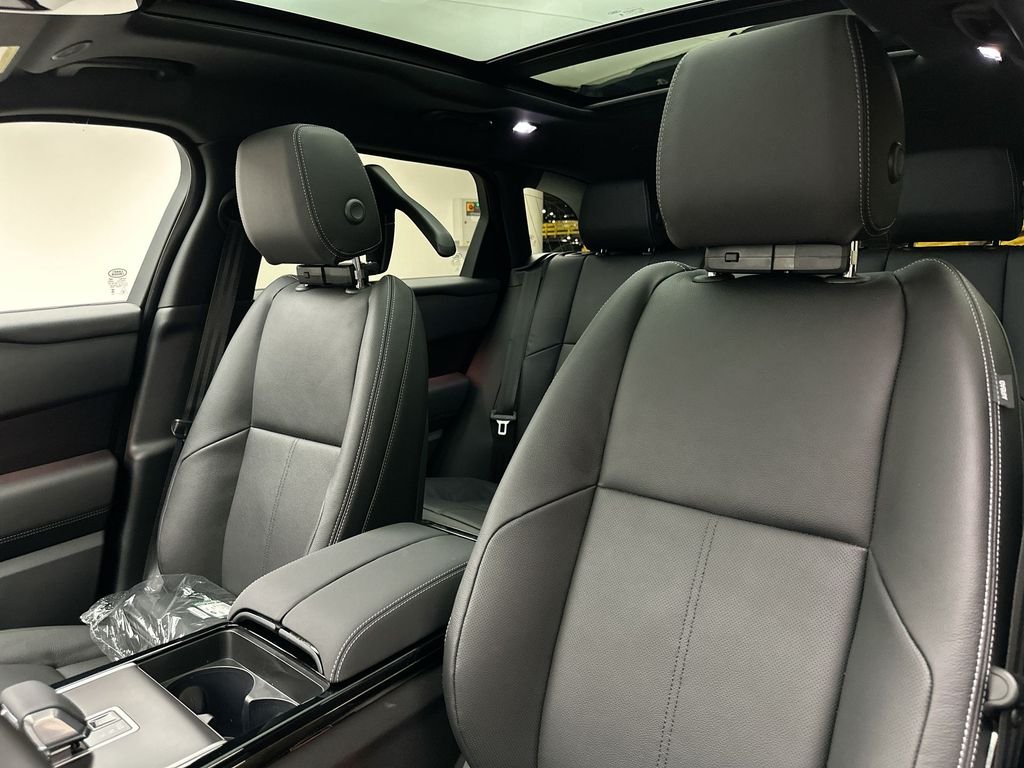 New 2026 Carpathian Grey Land Rover P250 Base image 18