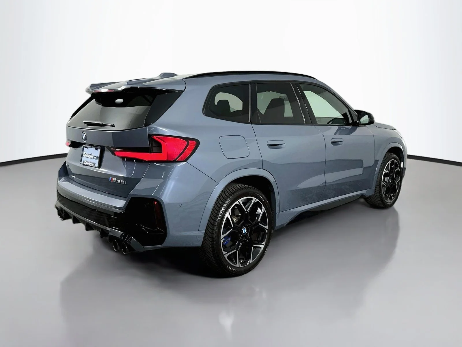 Used 2024 Storm Bay Metallic BMW M35i image 7