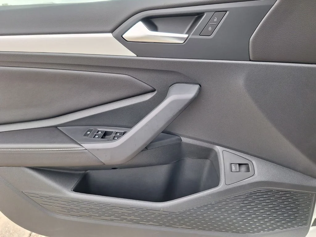 New 2026 White Volkswagen 1.5T Sport image 19