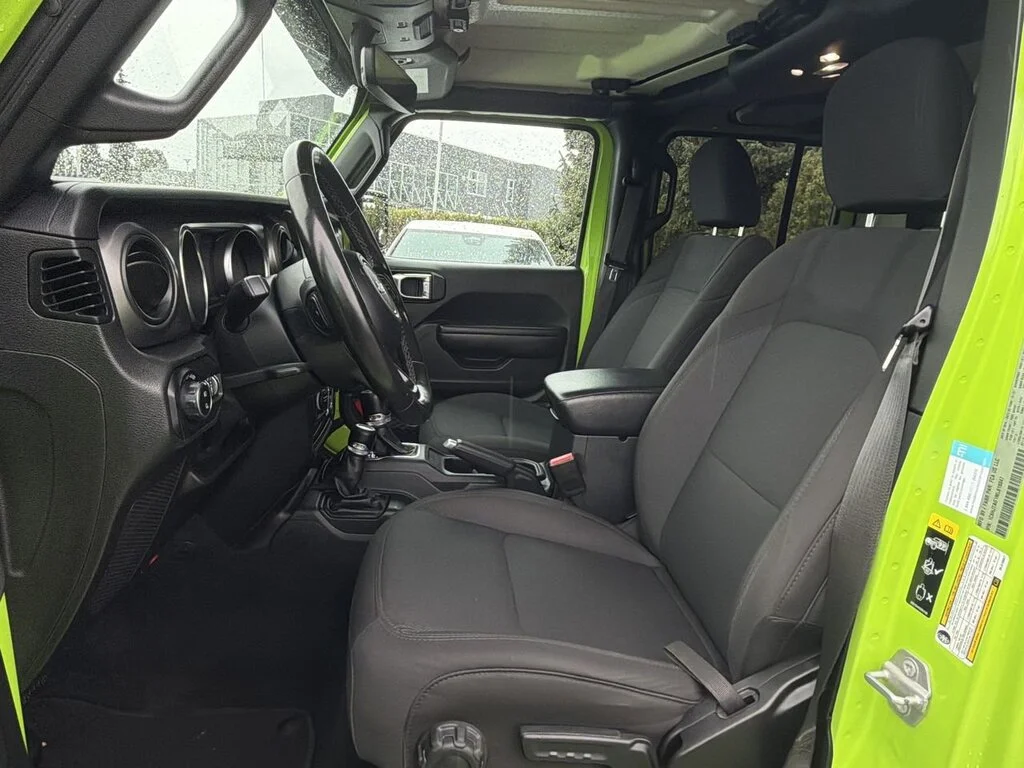 Used 2021  Jeep Sport Technology Group   Cold Weather Group image 19