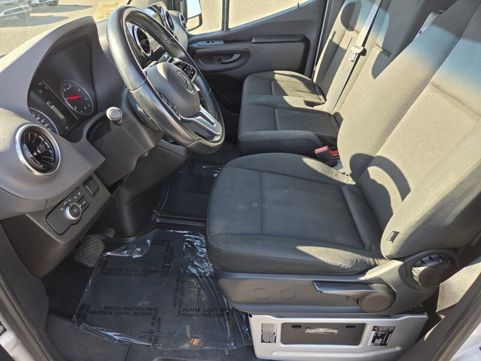 Used 2024 Iridium Silver Mercedes-Benz M4CAEH image 13