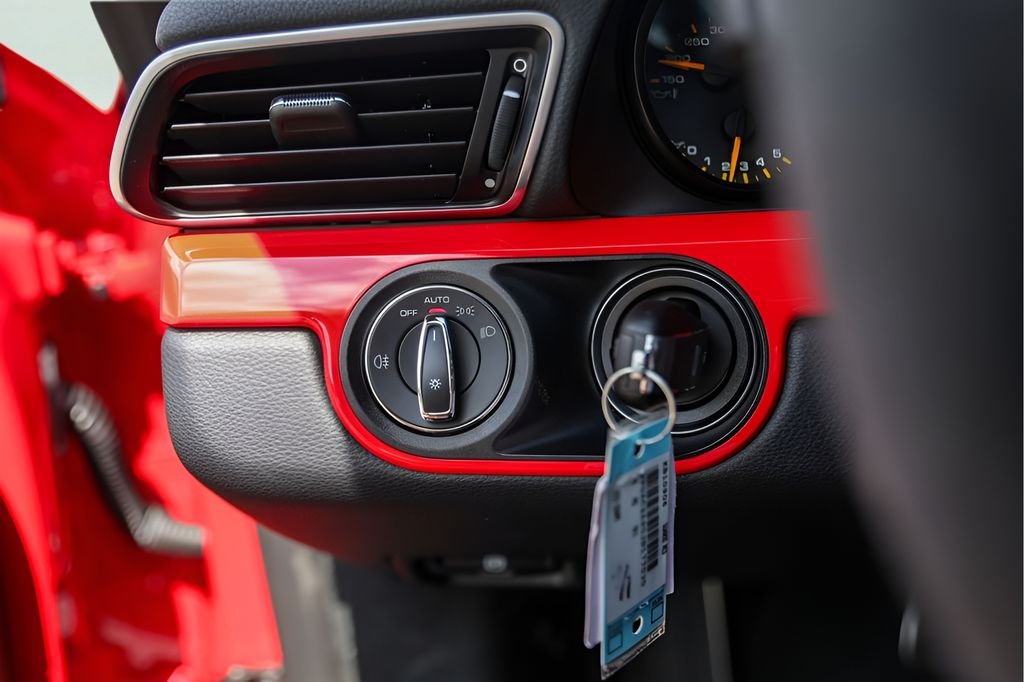 Used 2018 Red Porsche GT3 image 19