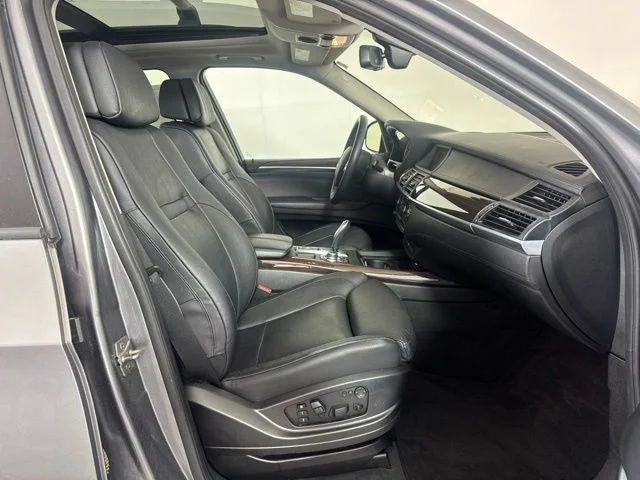 Used 2011 Space Gray Metallic BMW xDrive35i image 4