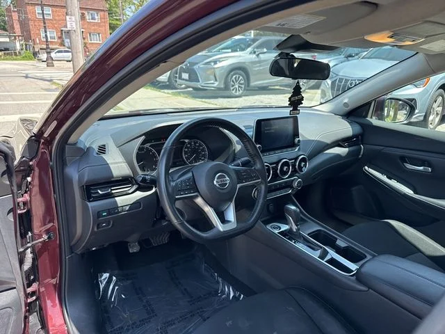 Used 2022 Red Nissan SV image 27