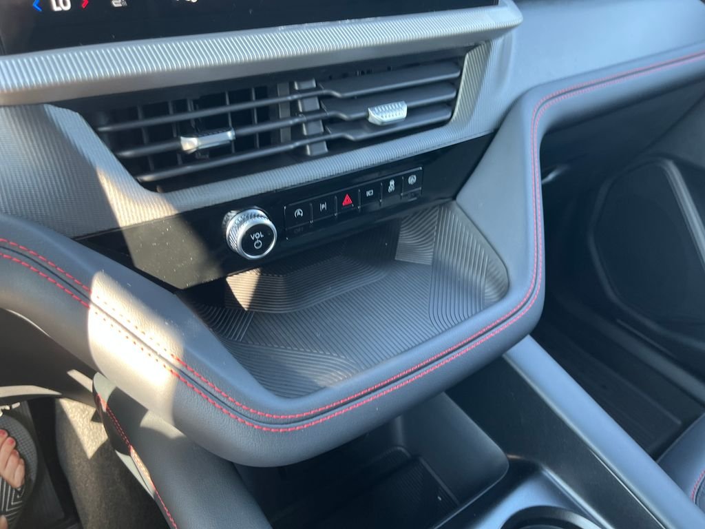 New 2027 Avalanche Gray Ford ST-Line image 18