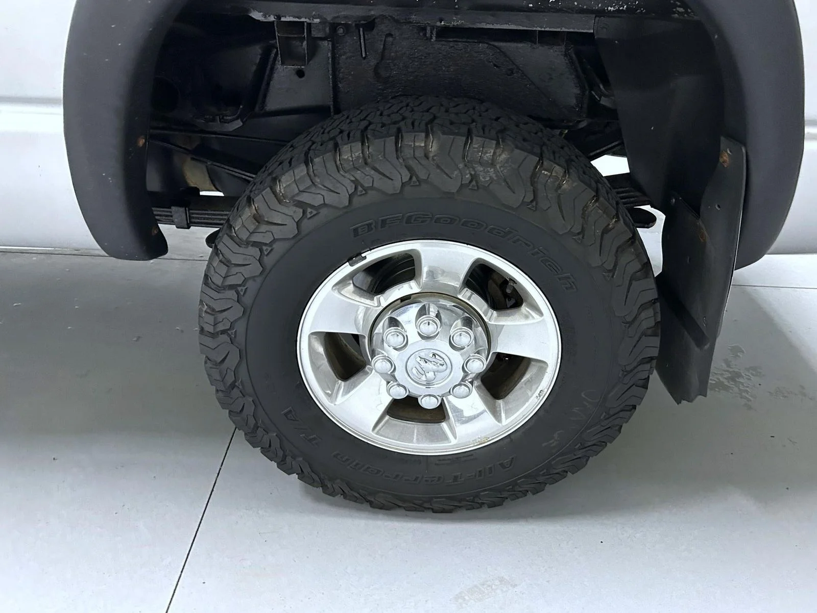 Used 2007 Silver Dodge SLT image 22