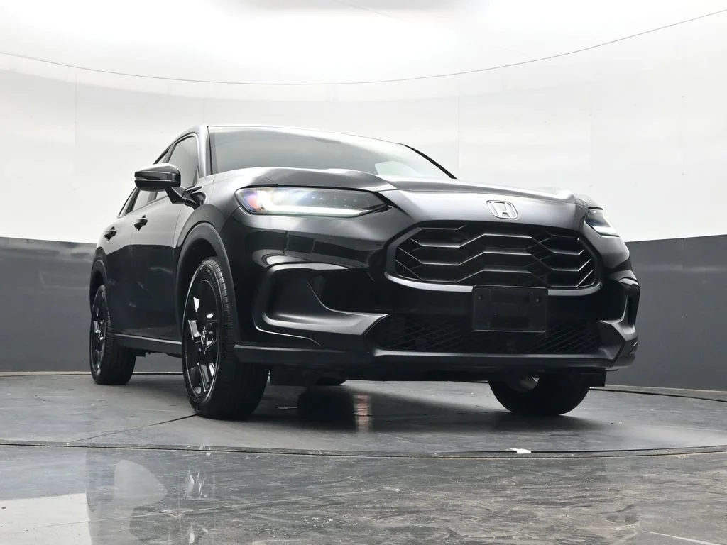 Used 2025  Honda Sport image 39