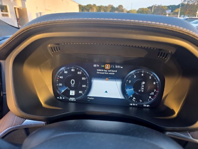 Used 2021 Gray Volvo T5 Inscription image 7