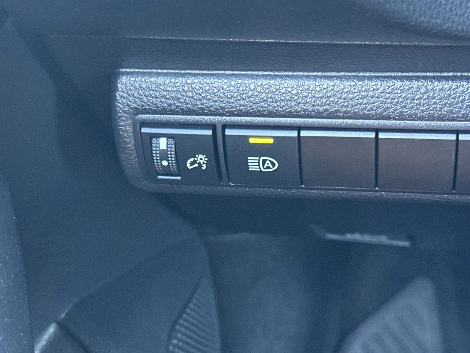 Used 2026  Toyota LE image 28
