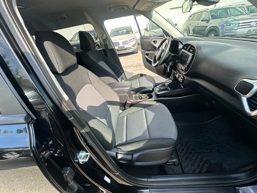 Used 2023 Black Kia LX image 32