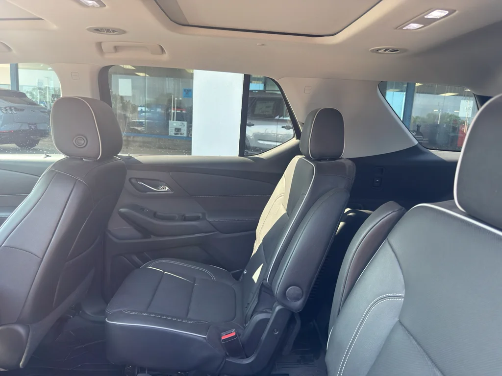 Used 2020 Satin Steel Metallic Chevrolet High Country image 5