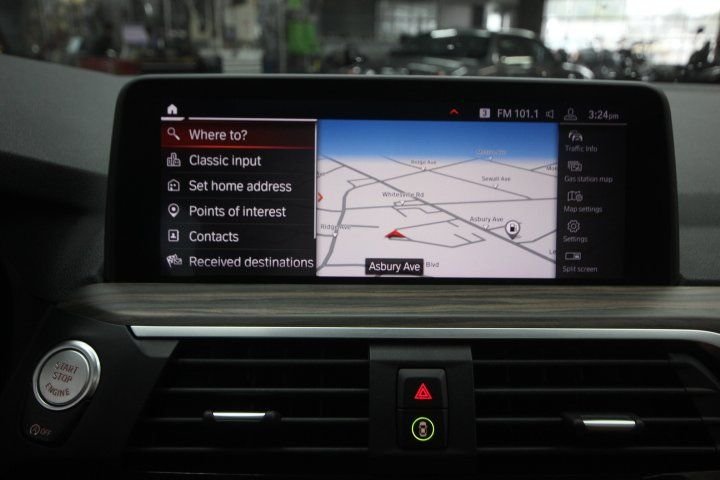 Used 2020 Black BMW xDrive30i image 18