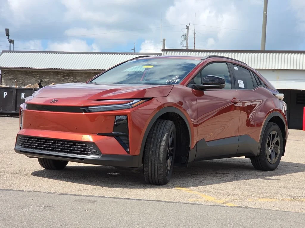 2026 Toyota C-HR SE - Photo 18