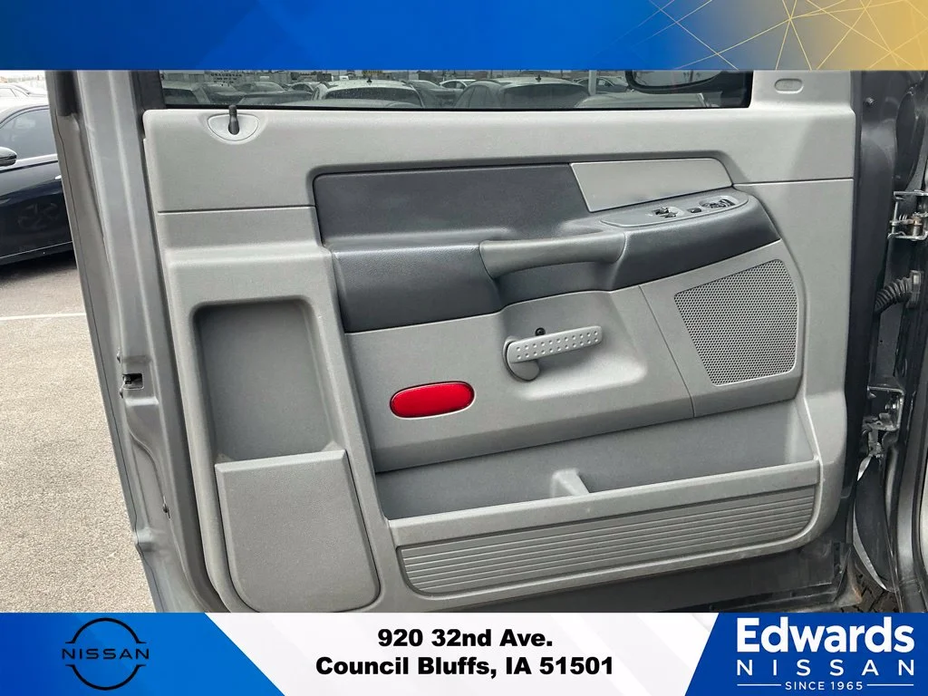 Used 2007 Gray Dodge SLT image 10