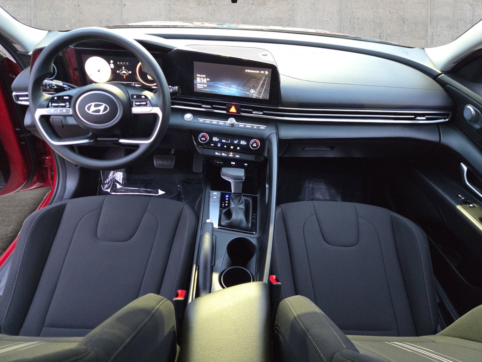 2024 Hyundai Elantra SEL - Photo 11