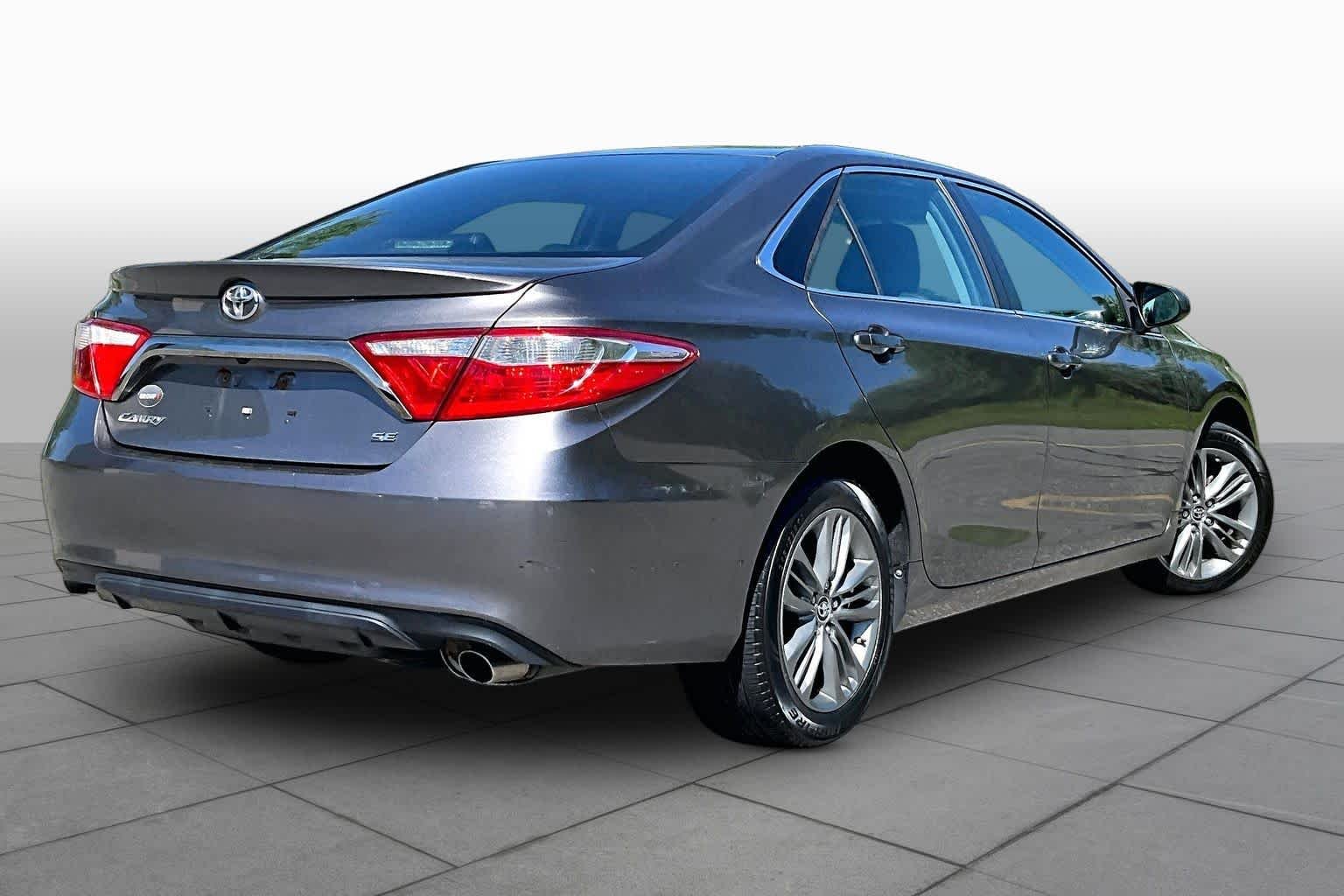 Used 2015 Predawn Gray Mica Toyota SE image 13