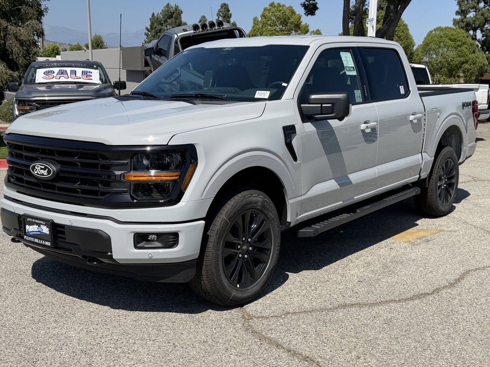 New 2026 Avalanche Ford XLT image 3