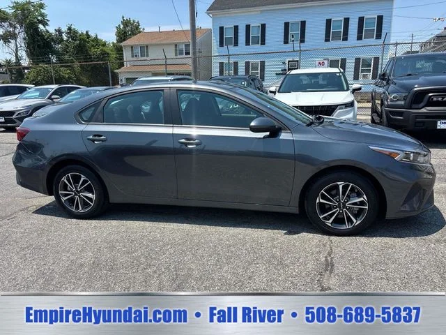 Used 2024 Gray Kia LXS image 6