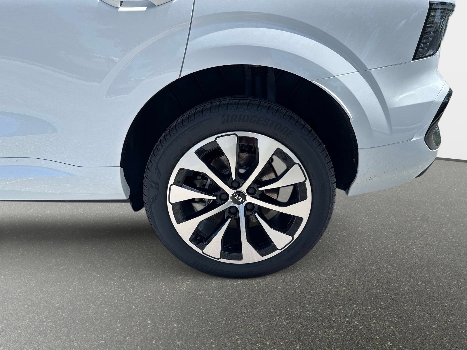 New 2026 Arkona White Audi S line image 10