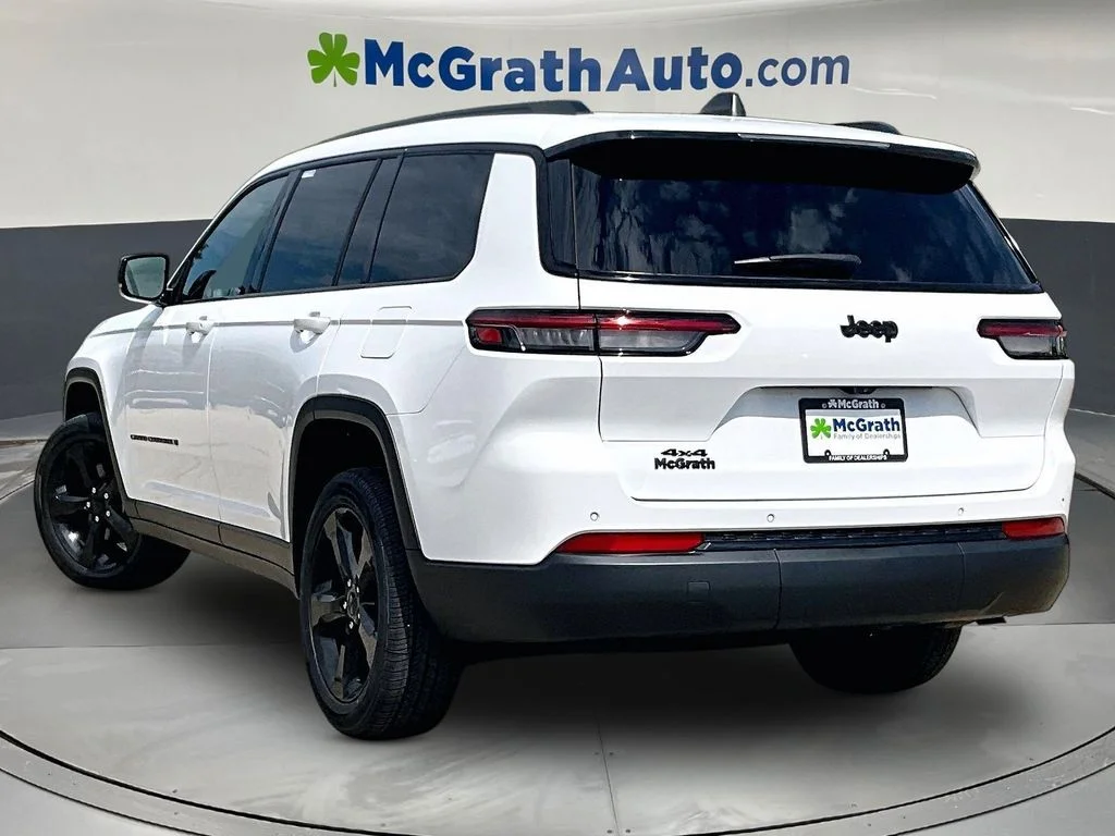 Certified Used 2023 White Jeep Altitude image 5