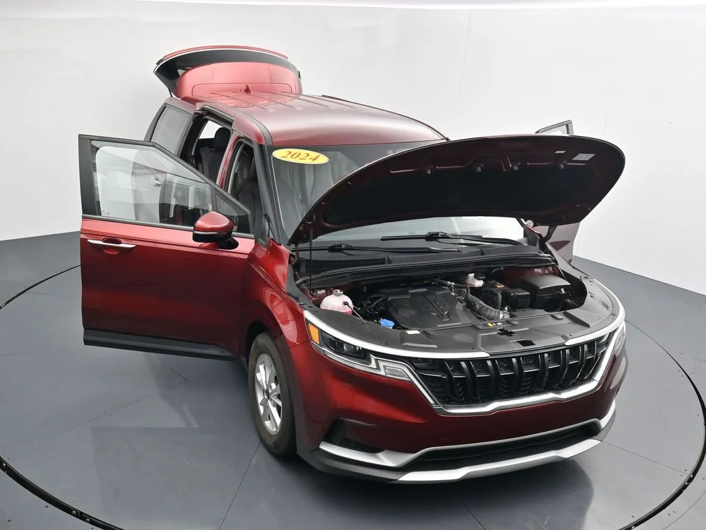 Used 2024 Red Kia LX image 42