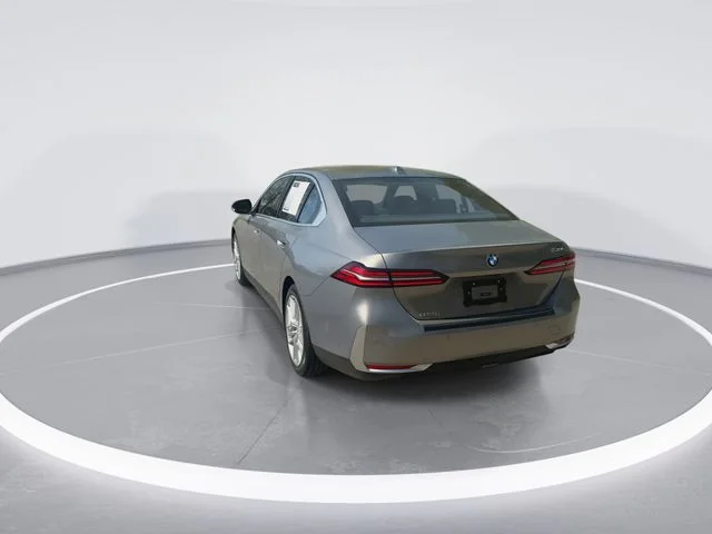Used 2024 Gray BMW 530i image 7