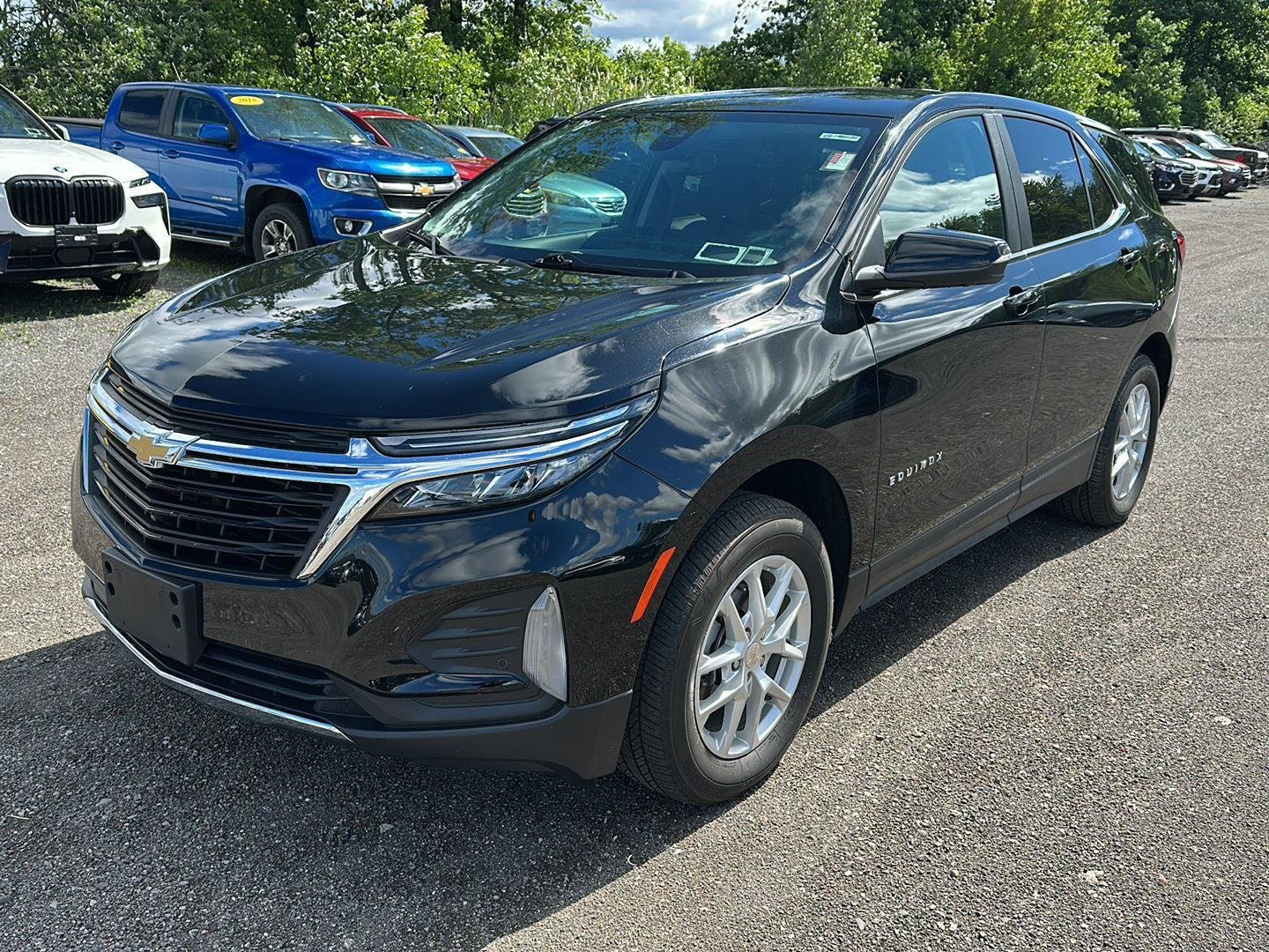 Used 2023 Mosaic Black Metallic Chevrolet LT image 5