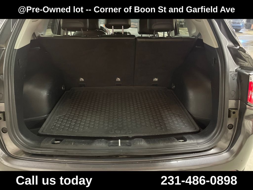 Used 2021 Gray Jeep Latitude image 22