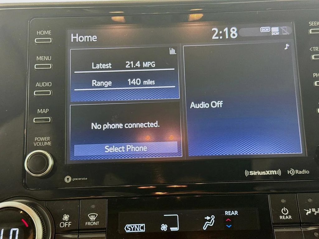 Used 2020 Celestial Silver Metallic Toyota XLE image 17