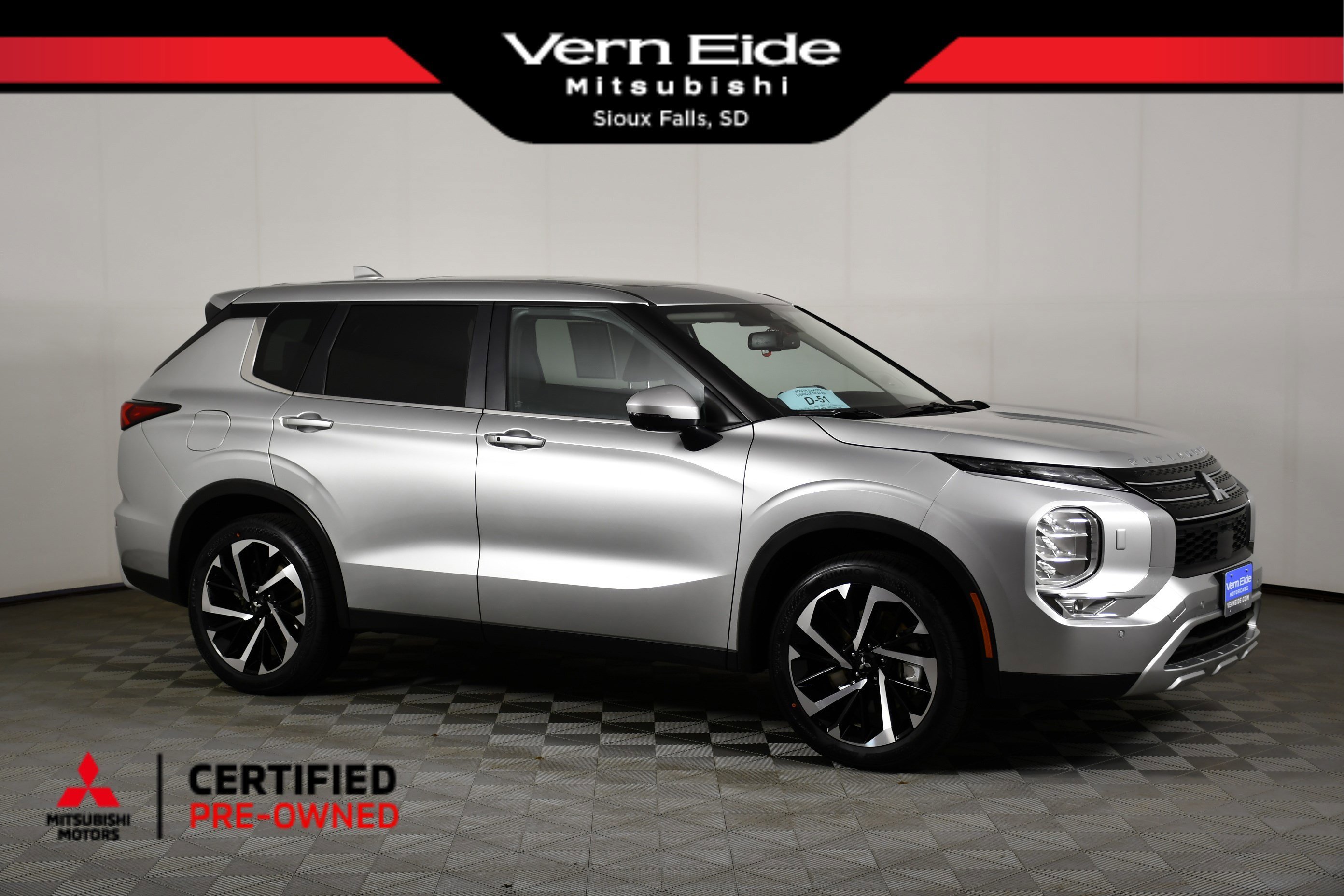 2024 Mitsubishi Outlander SE S-AWC's photo