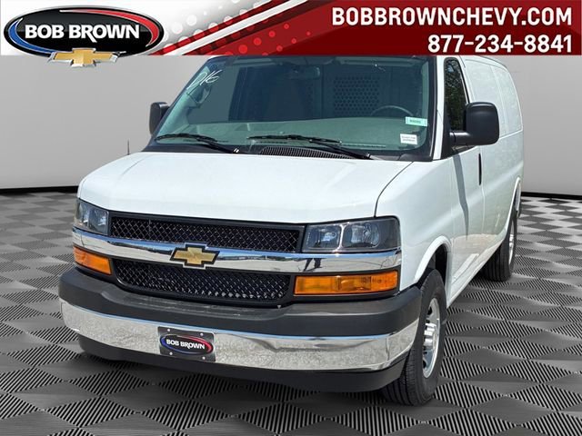 2026 Chevrolet Express 2500 Work Van HD's photo