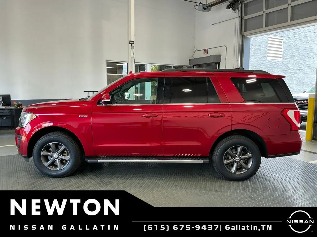 Used 2021 Rapid Red Metallic Tinted Clearcoat Ford XLT image 4