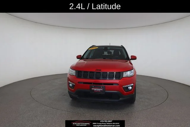 Used 2019 Red Jeep Latitude image 32