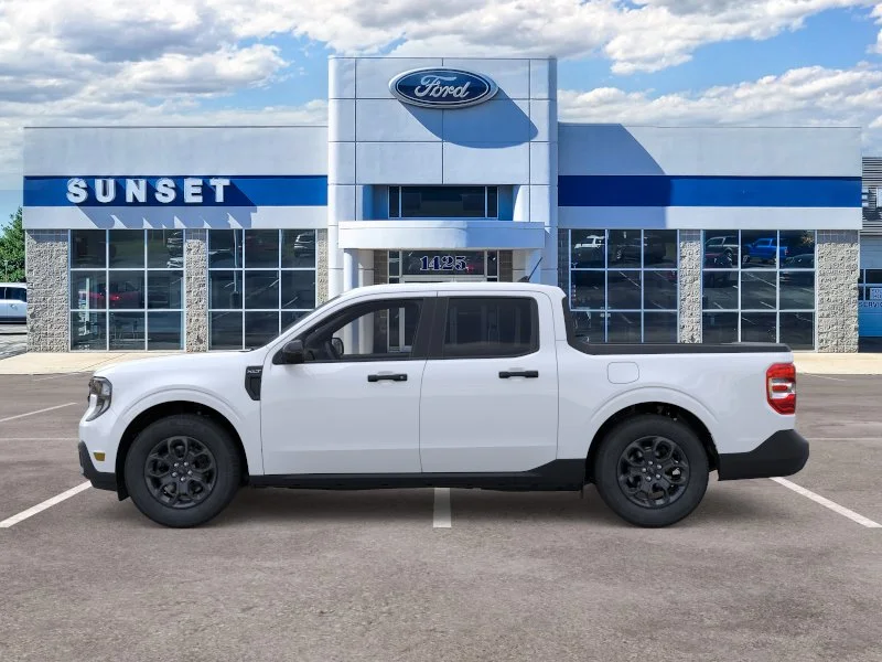 New 2026 Oxford White Ford XLT image 3