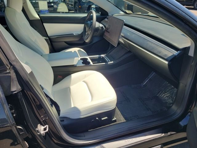 Used 2021 Black Tesla Long Range image 13
