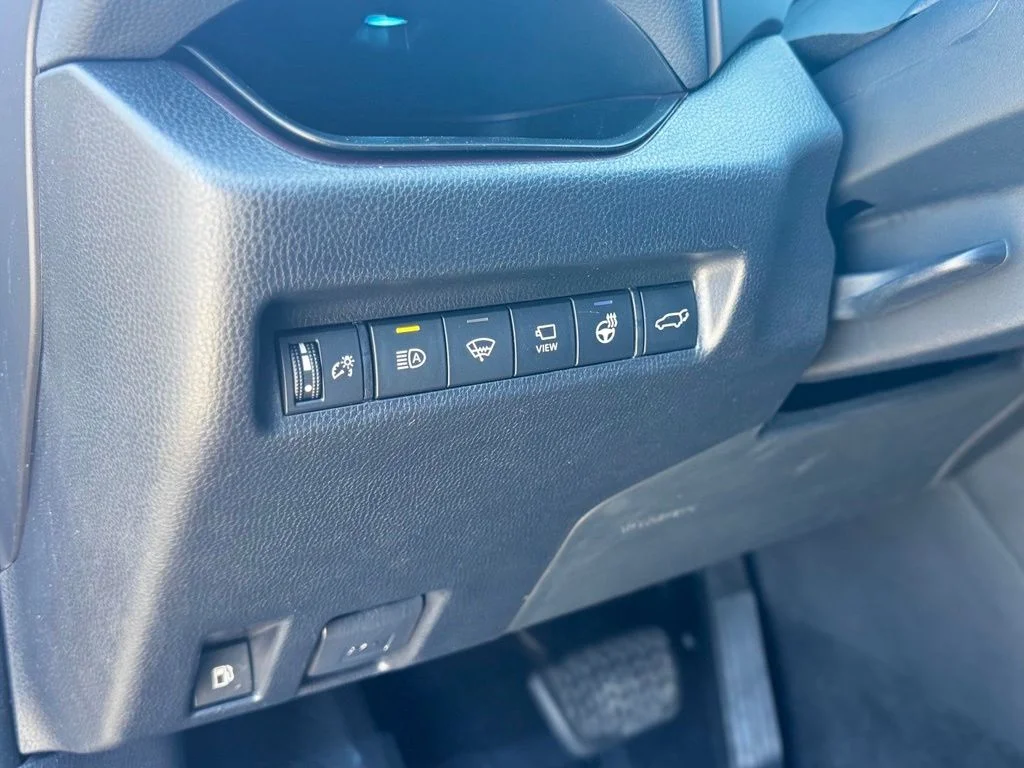 Used 2021 Gray Toyota Limited image 17