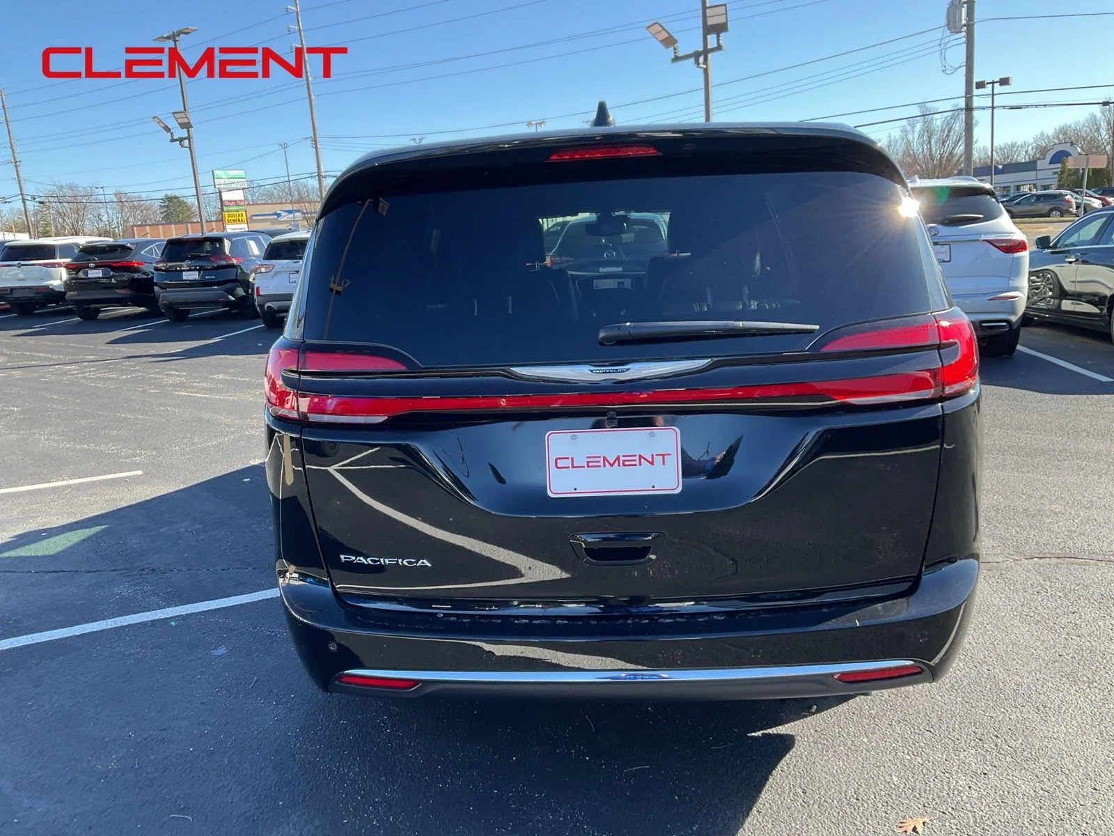 New 2026 Diamond Black Crystal Pearl-Coat Exterior Paint Chrysler Select image 6