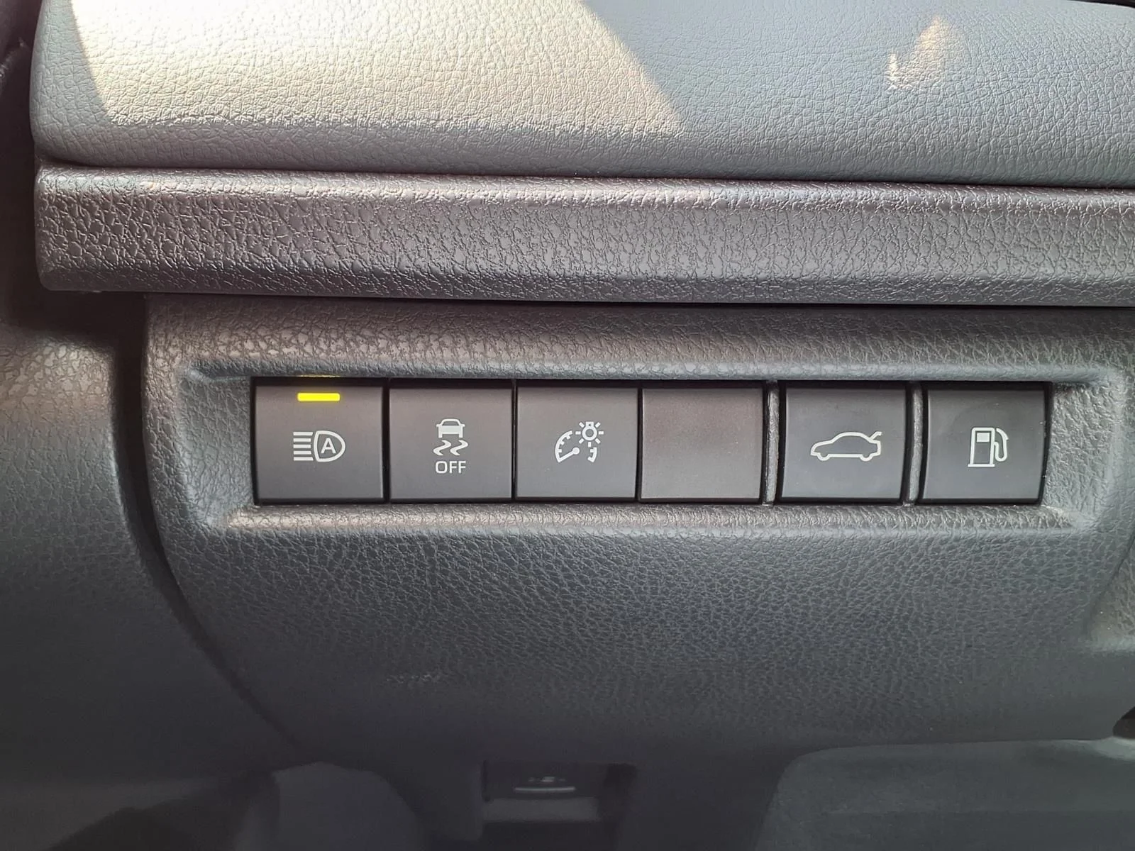 Certified Used 2025  Toyota XSE image 22