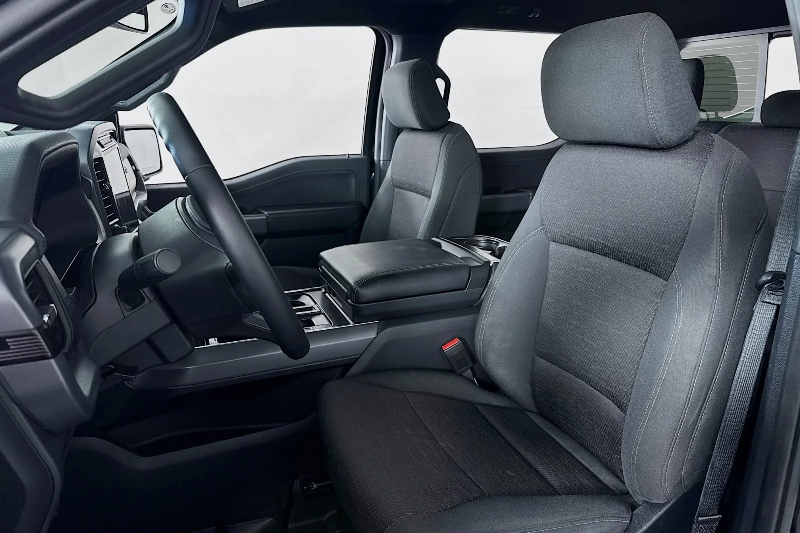 Used 2025 ANTIMATTER BLUE Ford XLT image 18