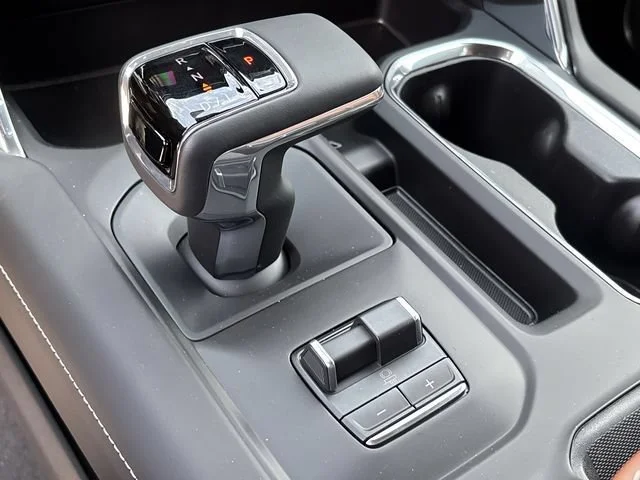 New 2026 Glacier White Tricoat GMC Denali Ultimate image 19