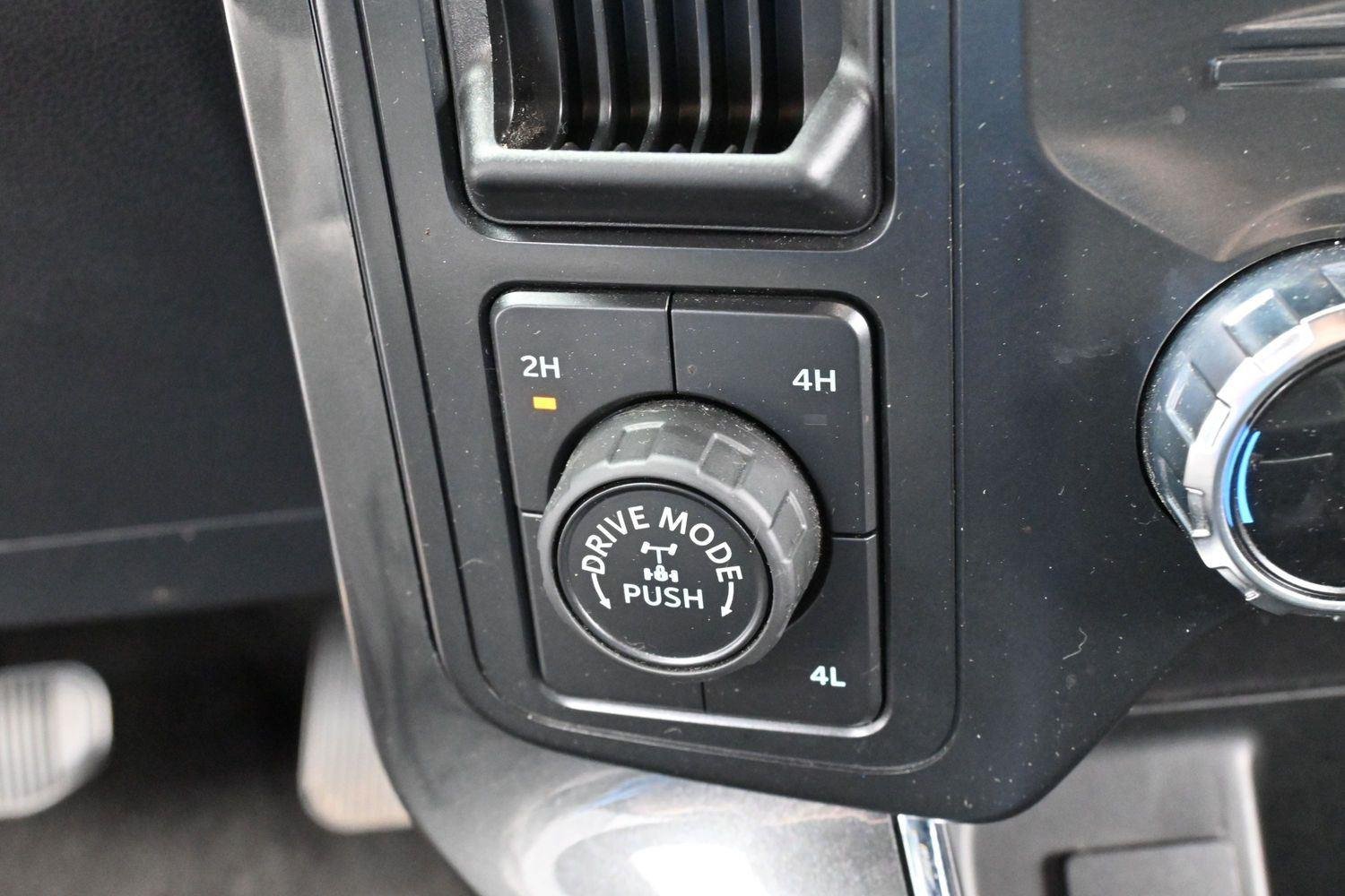 Used 2022 Agate Black Ford XLT image 25