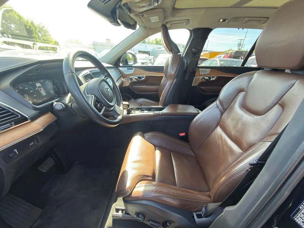 Used 2019 Black Volvo T6 Inscription image 6